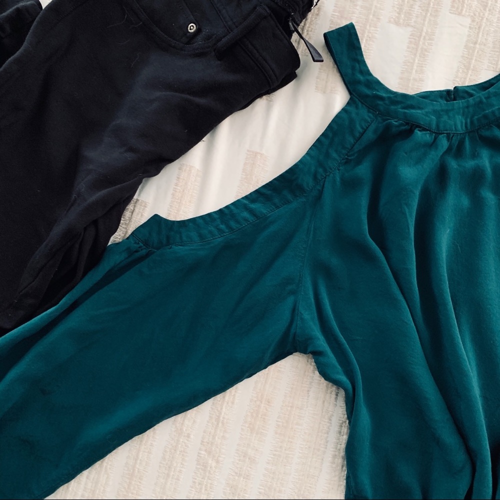 EXPRESS Cold Shoulder Top - Picture 2 of 4